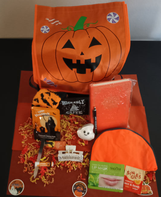 🎃 Halloween Spa & Cozy Box — Limited Edition