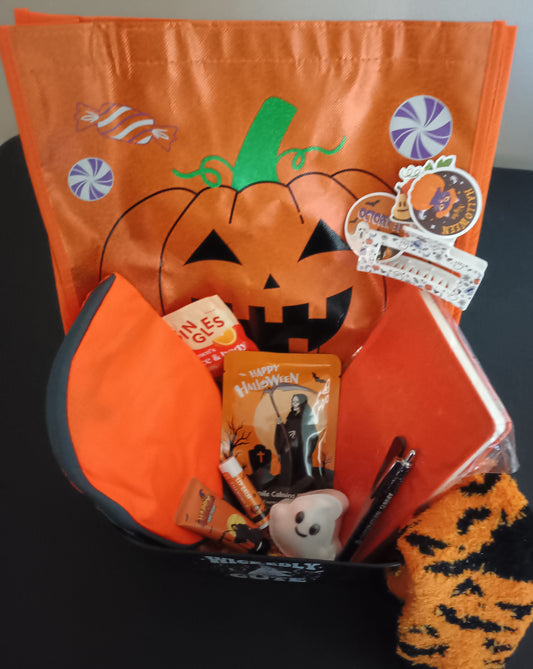 🎃 Halloween Spa & Cozy Box — Limited Edition
